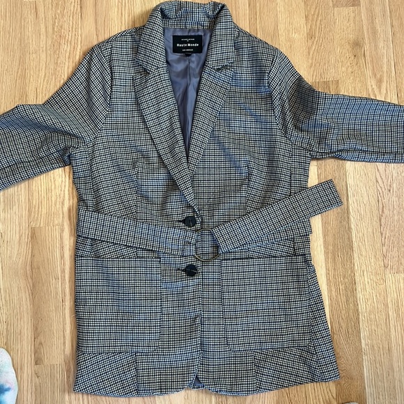 Forever 21 Checked Black and Blue Blazer with belt - Picture 3 of 3